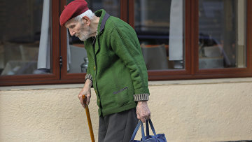 Пожилой мужчина в Софии, Болгария